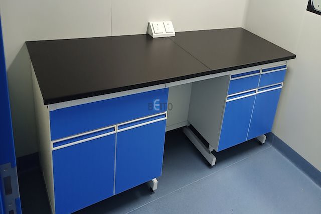 Exhaust Fume Hood
